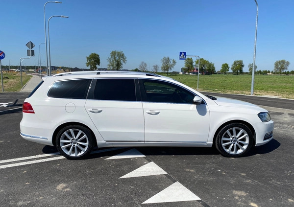 Volkswagen Passat cena 39500 przebieg: 255000, rok produkcji 2013 z Zambrów małe 137